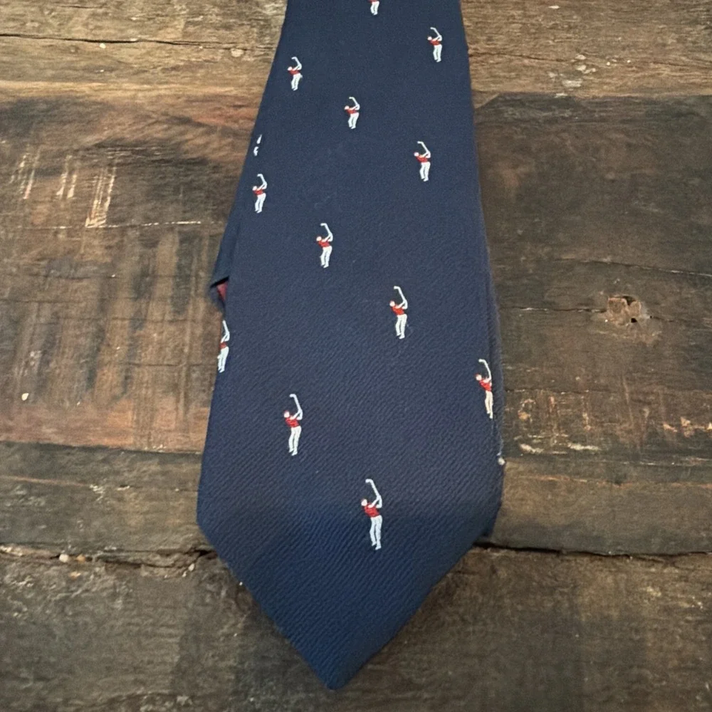 Pintail Navy Blue Golf Player Pattern Necktie!